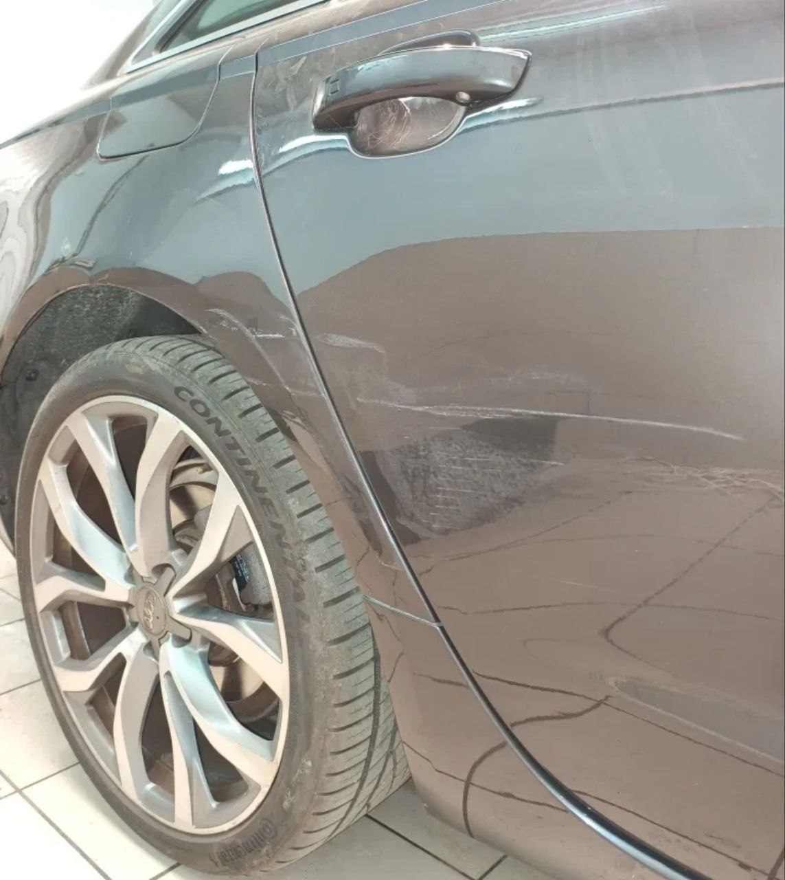 Lakier przed polerowaniem – rysy